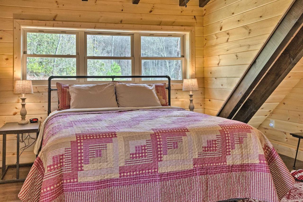 Hilltop Cabin On 5 Acres With Hot Tub And Waterfall! Bryson City Exterior foto