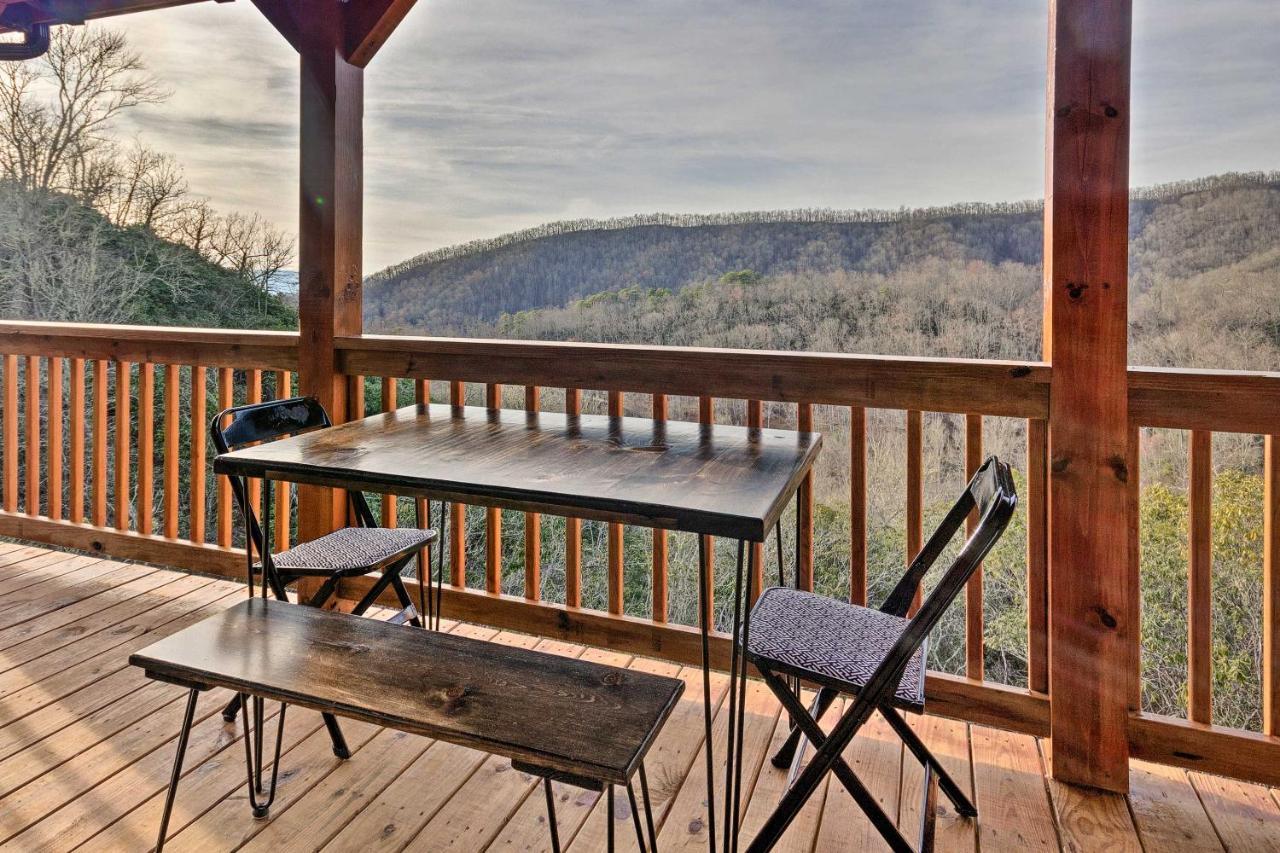 Hilltop Cabin On 5 Acres With Hot Tub And Waterfall! Bryson City Exterior foto