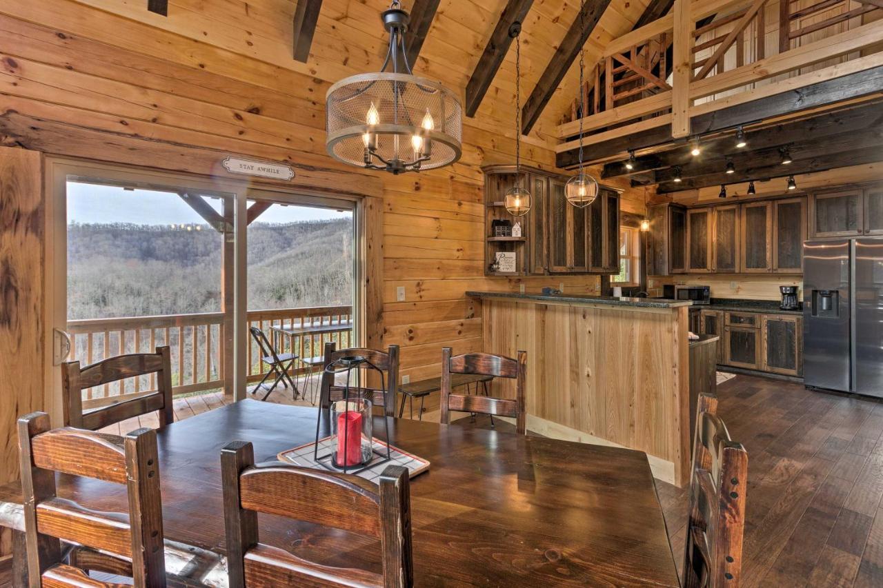Hilltop Cabin On 5 Acres With Hot Tub And Waterfall! Bryson City Exterior foto