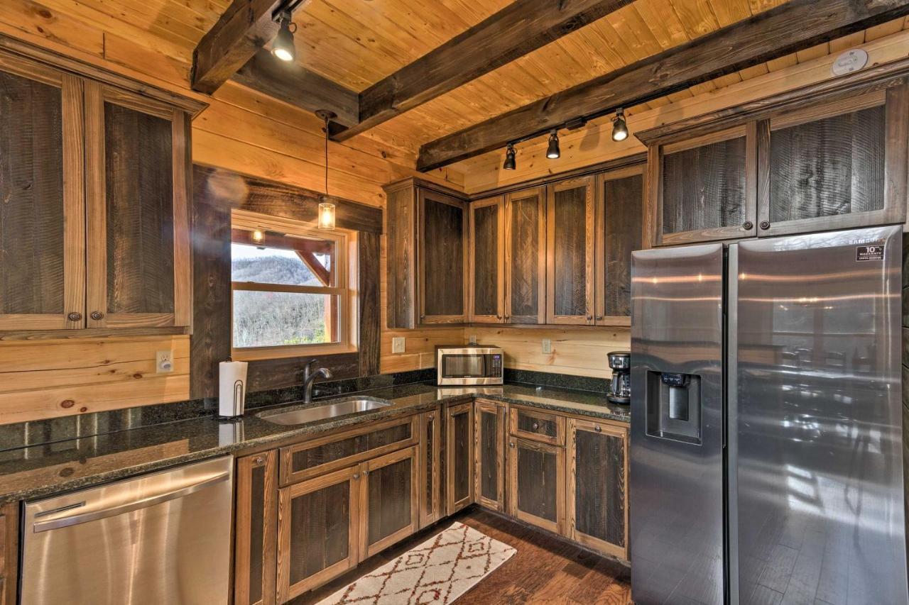 Hilltop Cabin On 5 Acres With Hot Tub And Waterfall! Bryson City Exterior foto