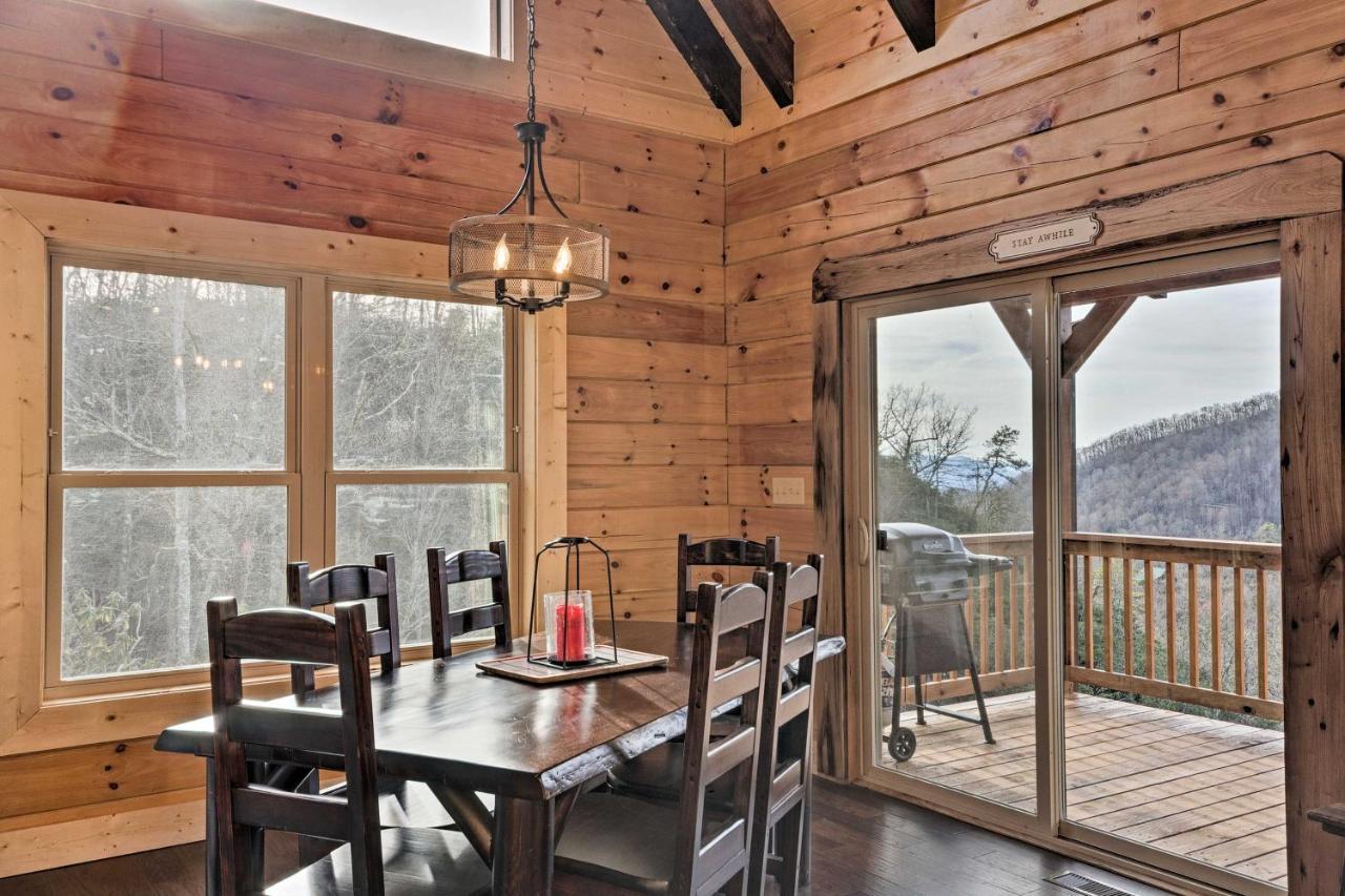 Hilltop Cabin On 5 Acres With Hot Tub And Waterfall! Bryson City Exterior foto